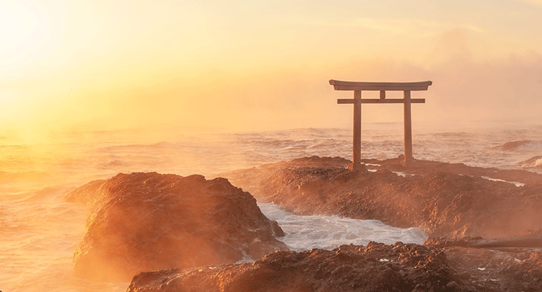 Sunrise view from the 8th station on Mt. Fuji of the fog-covered Yamanaka Lake, Japan