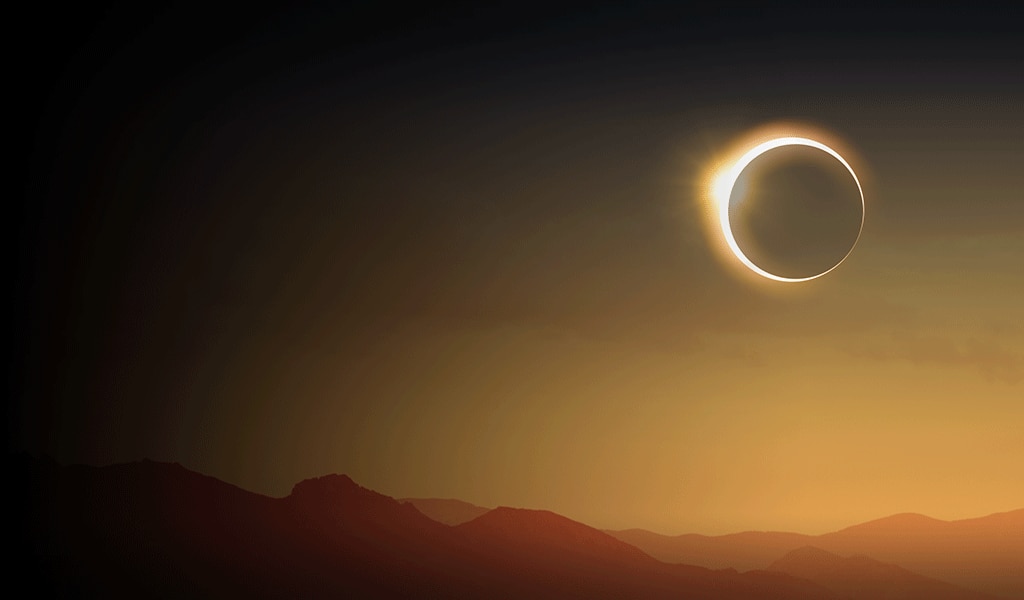 SOLAR ECLIPSE VOYAGE