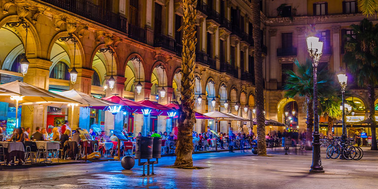 ROMANTIC DINNER OVERLOOKING BARCELONA