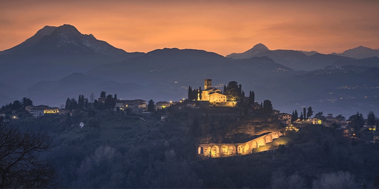 AN ENCHANTED EVENING IN LUCCA